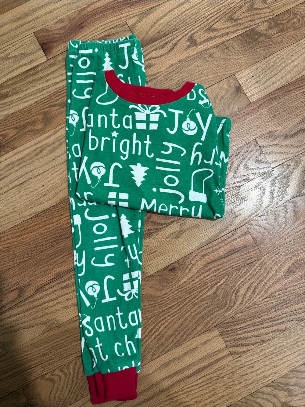 Carter's Green Holiday Word-Print Pajama Set with Red Trim